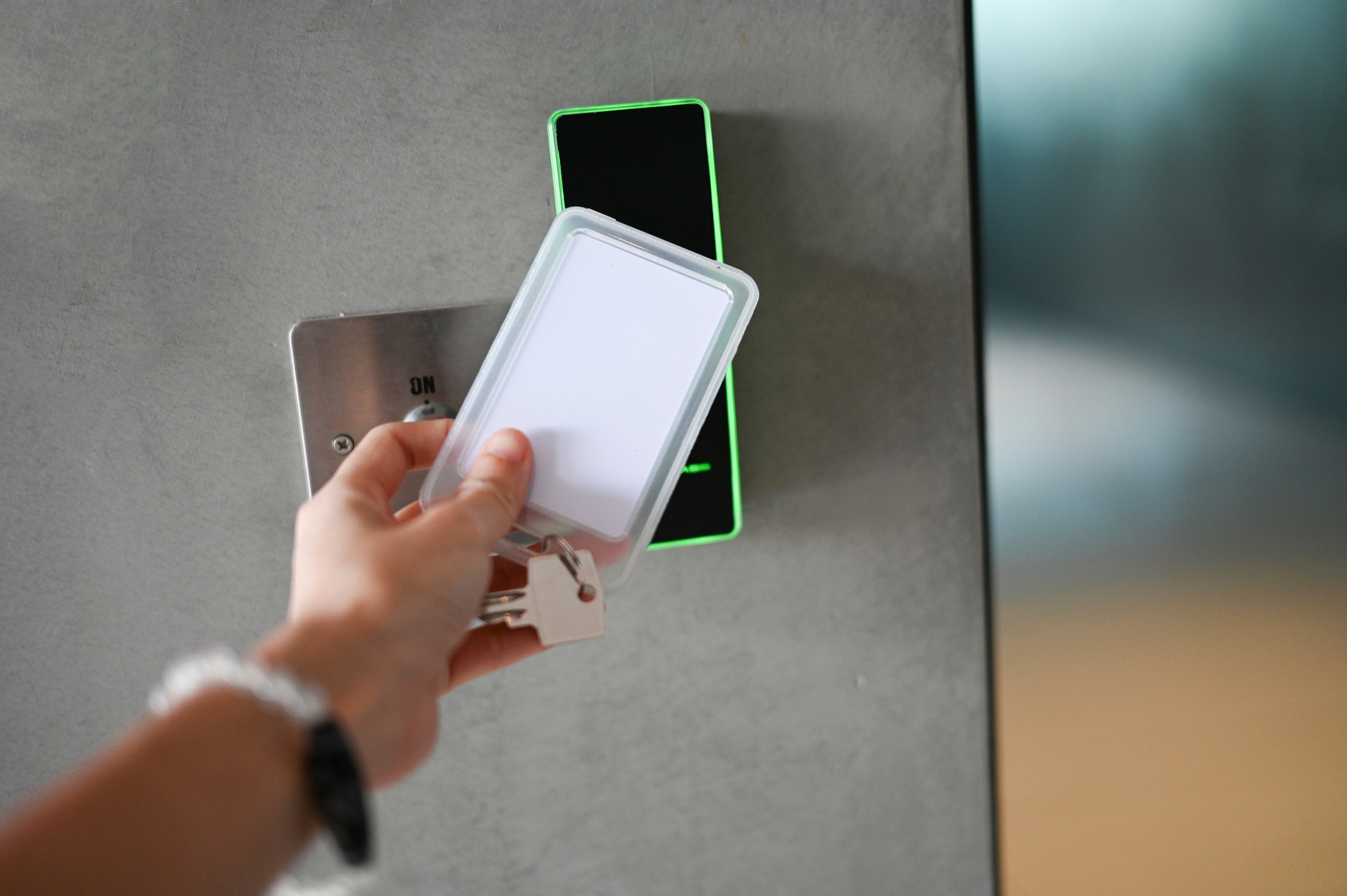 Smart Key Card Door for Residential Spaces